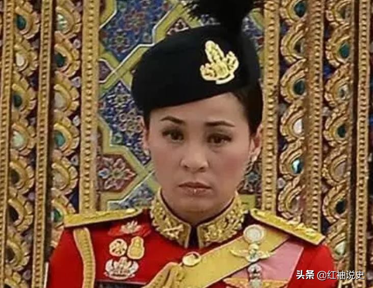 岁月不败真美人！苏提达被54岁华裔美女碾压，退下时心有不甘