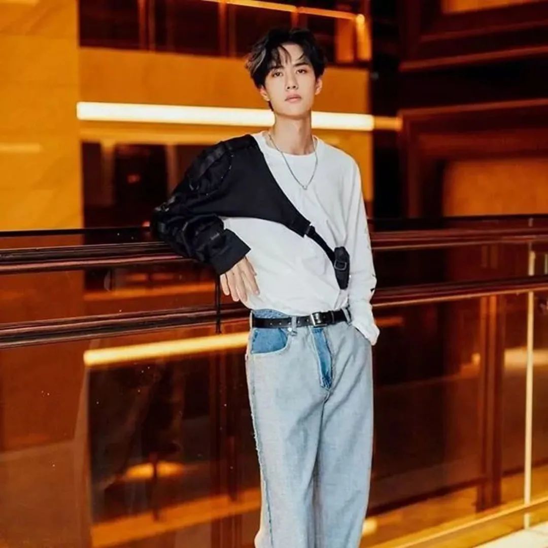 穿jk的女生不容易,穿jk的女孩是不是很难追