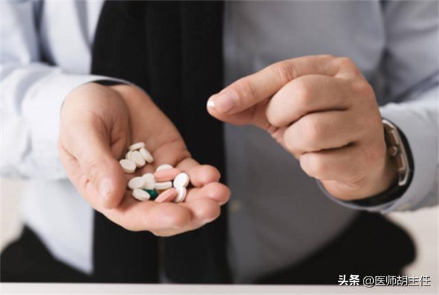 吃他汀会引起谷转氨酶升高吗,吃他汀血糖尿酸会升高吗