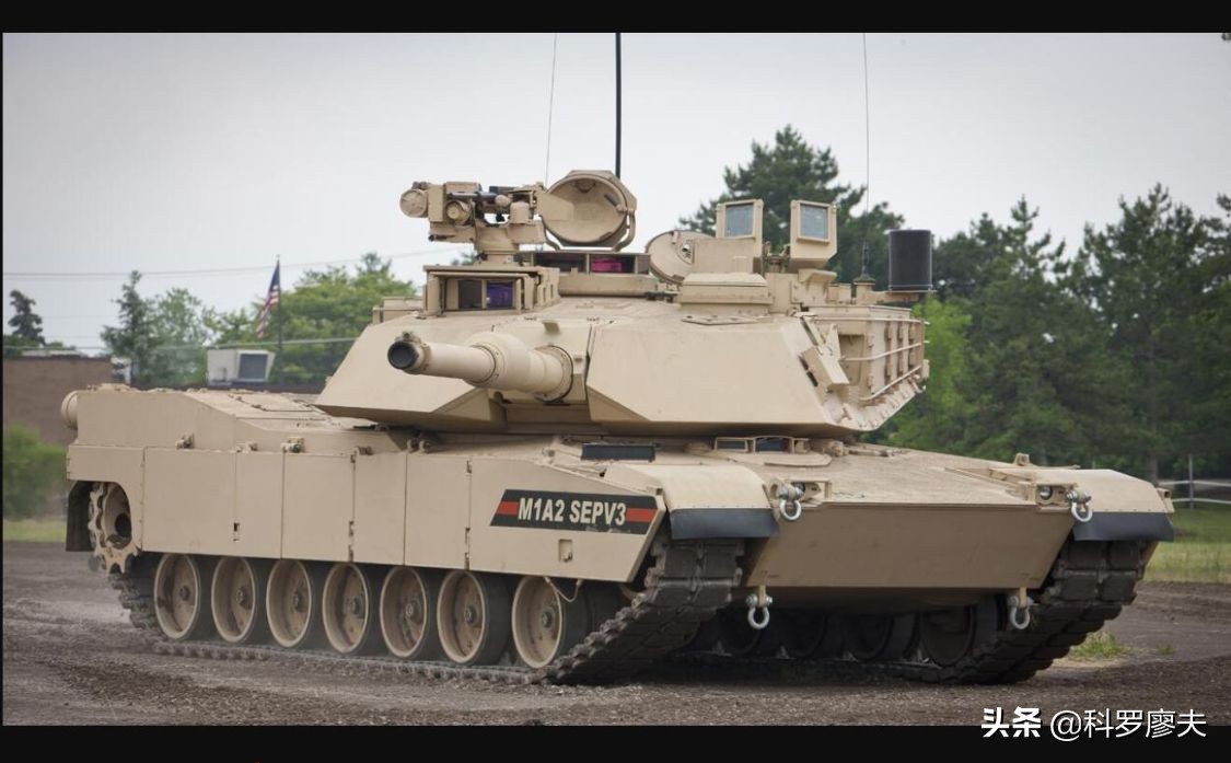 波兰进口美国M1A2坦克，单价2400万美元，赶上一架枭龙战斗机了
