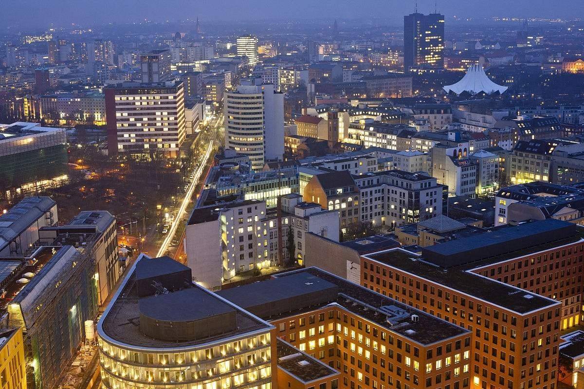 该买房吗房价降了怎么办,县城买房还是市区买房