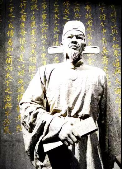 海瑞真的是道德楷模吗,海瑞一生清廉的事迹