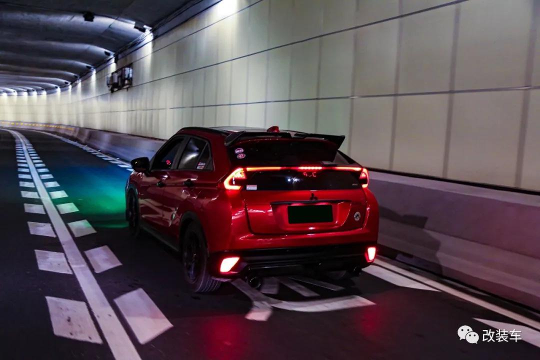 老爸玩改装,老爸带着孩子玩改装