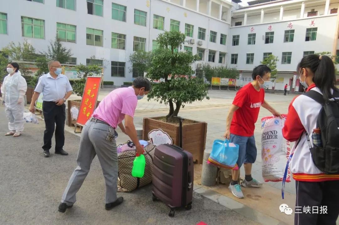 宜昌初中学生总人数,2023年宜昌市初三学生有多少人