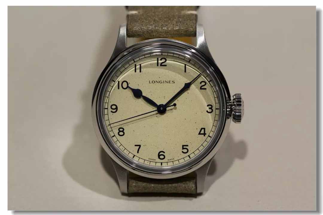 小雀斑，这些年最值得买的浪琴复古款