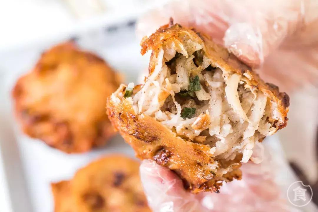 桥东爆出一锅「豪华花胶鸡」排队也要吃！还藏着一个海鲜市集