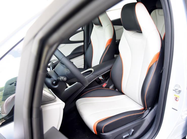 比亚迪元和欧拉好猫哪个值得买,比亚迪海豚和欧拉好猫性价比