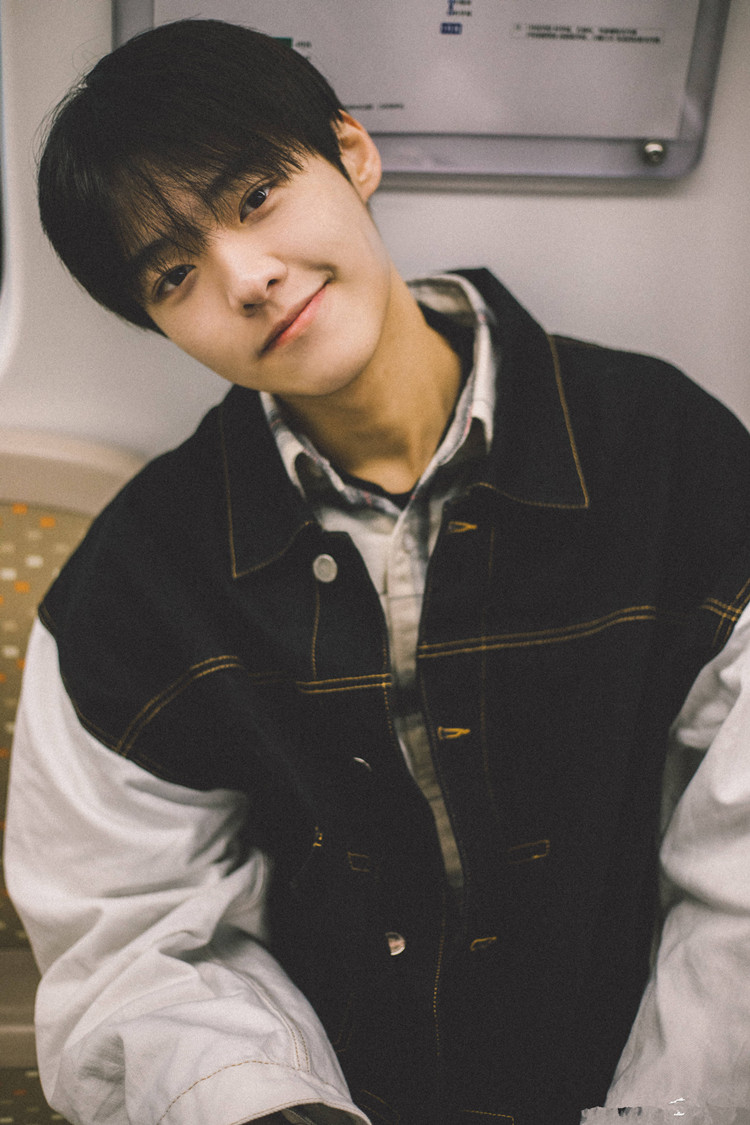 鏄撶儕鍗冪幒鐜嬭仾,鏄撶儕鍗冪幒鍜岀帇鎬濊仾鍚堢収