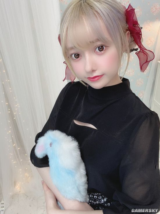 00后花600万日元整成日本女星,整容花100万的女网红