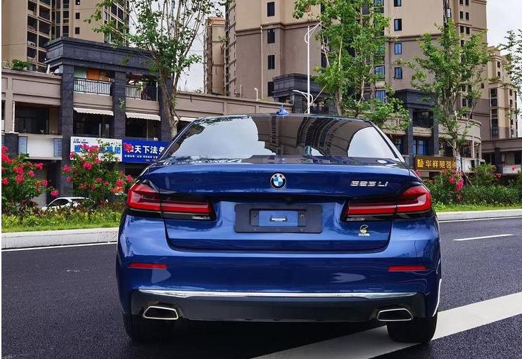 宝马5系2.0t油耗一公里多少钱,14年宝马5系油耗老是显示11.9