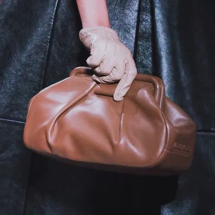 时装周看明星秀场,时装周走秀朋友圈背景