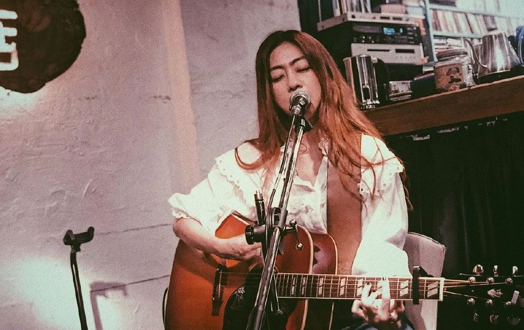 陈绮贞被起诉后续,陈绮贞为什么叫陈装装