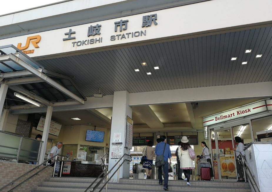 “碰瓷”日本美浓烧集市,我们最动心的却是一个木质便当盒