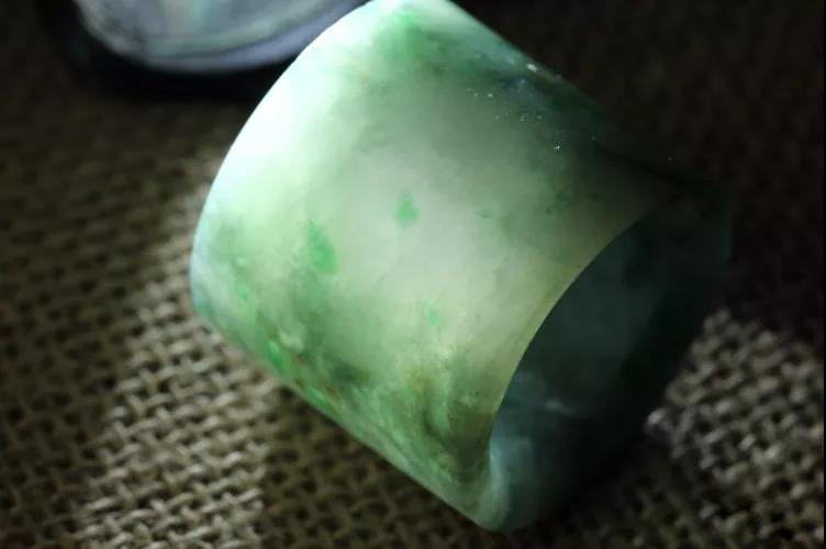 教你认识二十五种玉石各个惊艳,教大家认识不同种类的玉石