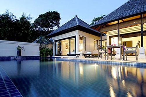 20000泰铢在泰国吃和玩够吗,泰国旅游20元泰铢是多少人民币