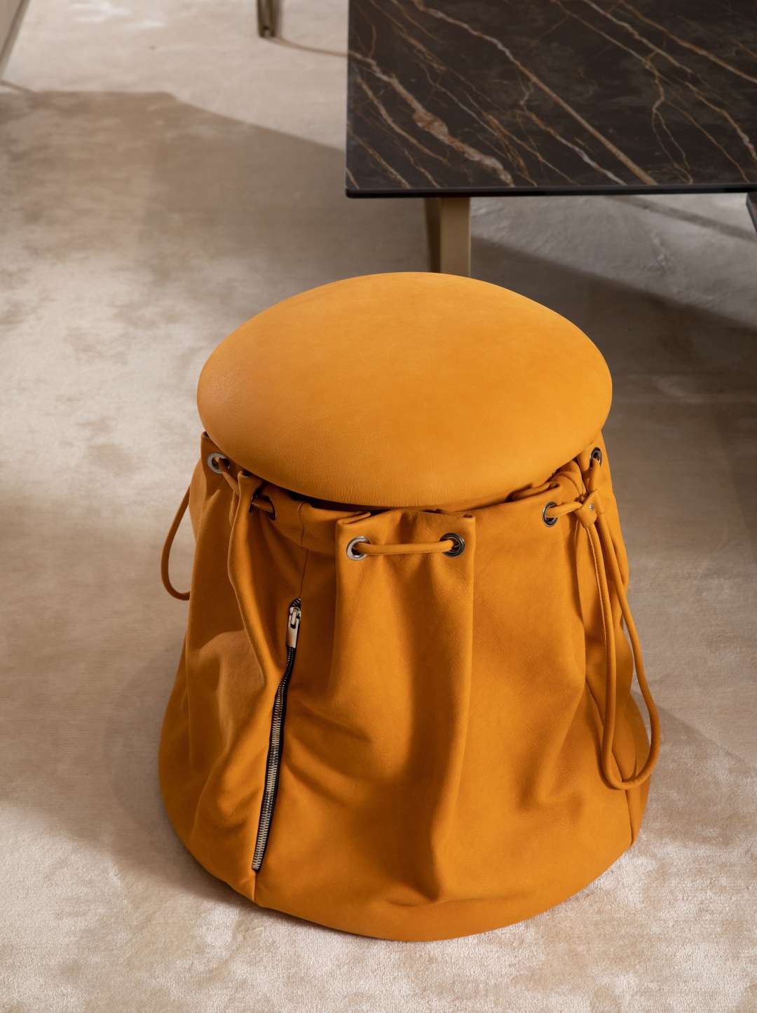 卧室隔夜衣服收纳整理方法,小卧室整理衣服收纳