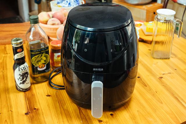 自己在家也能炸薯条赶快试试看吧,空气炸锅速冻薯条的正确做法大全