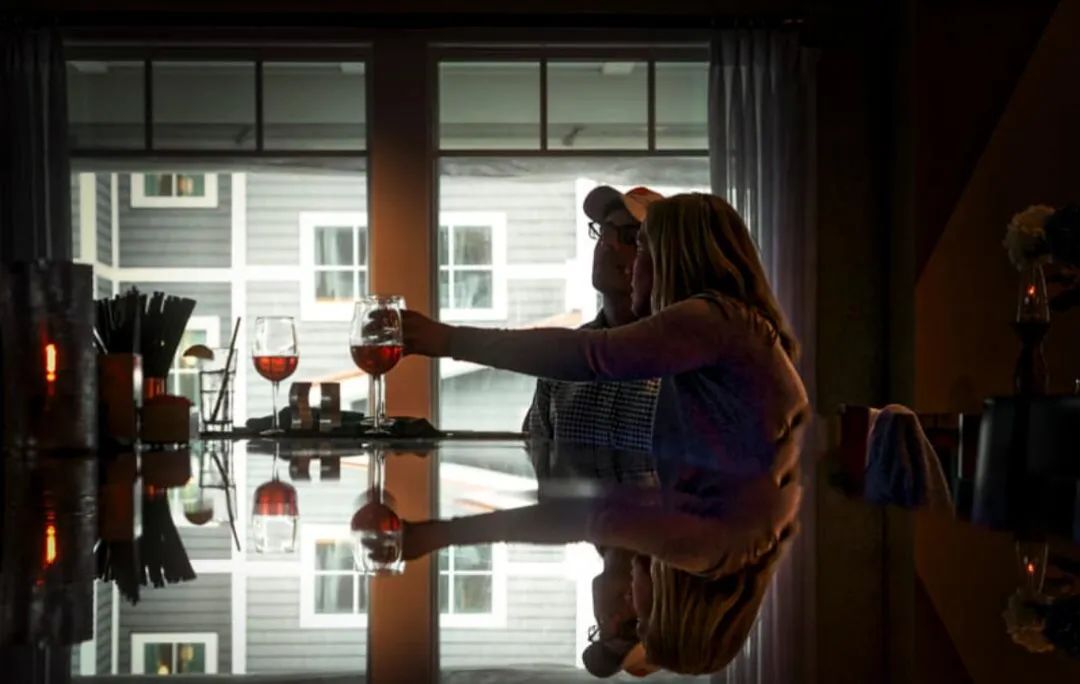 心情不好时为什么想抽烟,心情不好就想喝酒