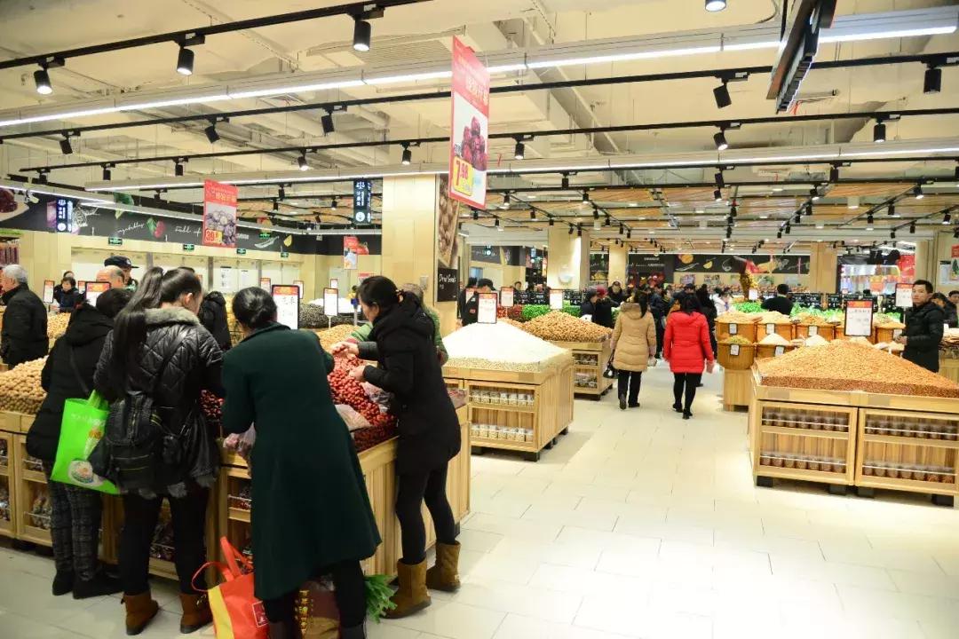 水果精品柜超市陈列图片,精品超市啤酒陈列