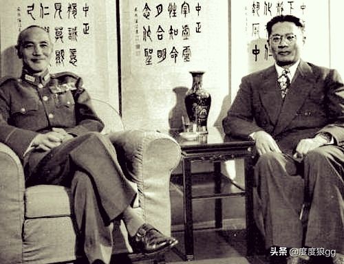 参谋长藐视总司令，老蒋为何两次撤换不动？史迪威：我有八个职务