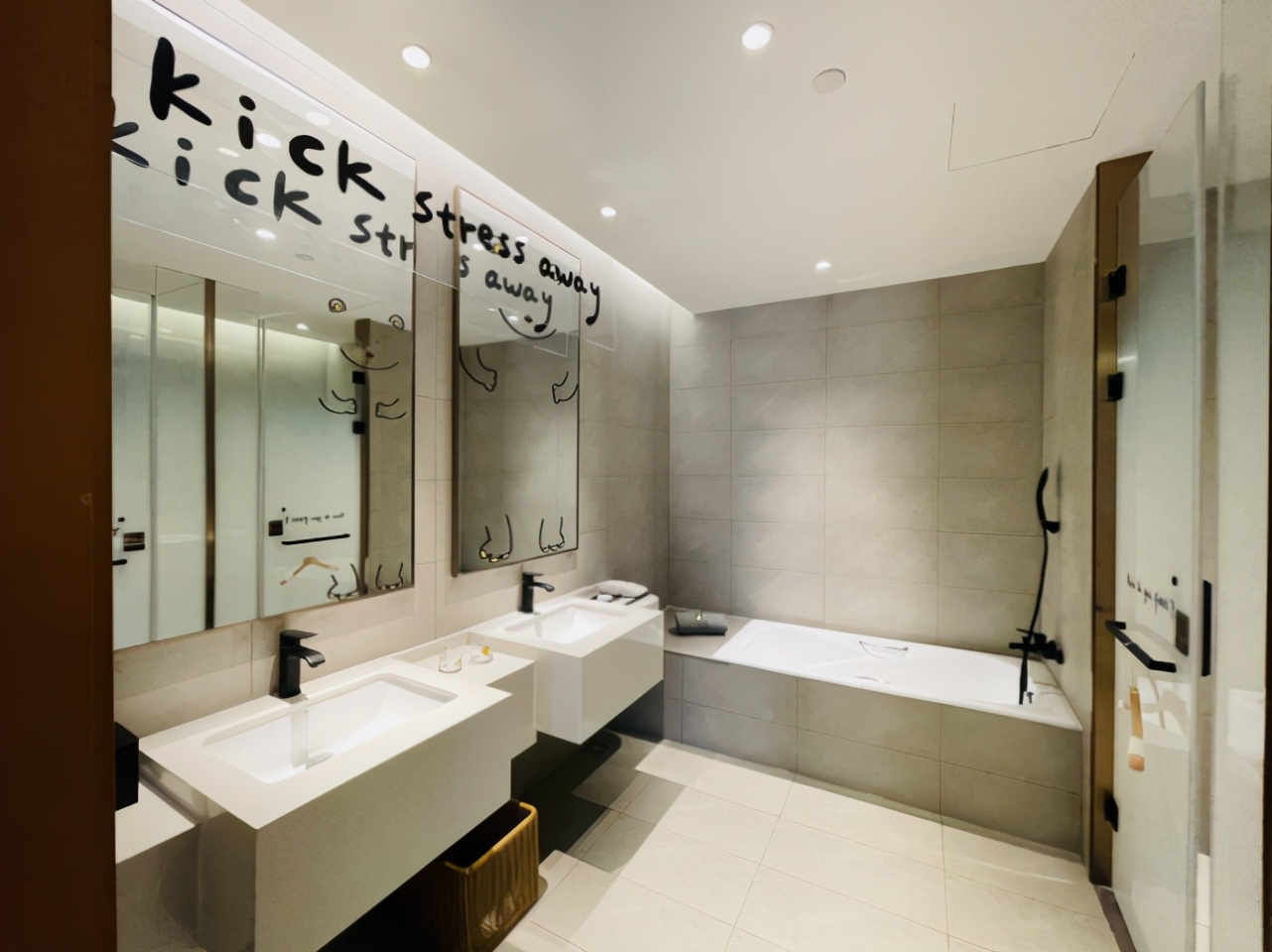 上海人注意!五角场又有酒店搞事情!这样的房间太销魂了