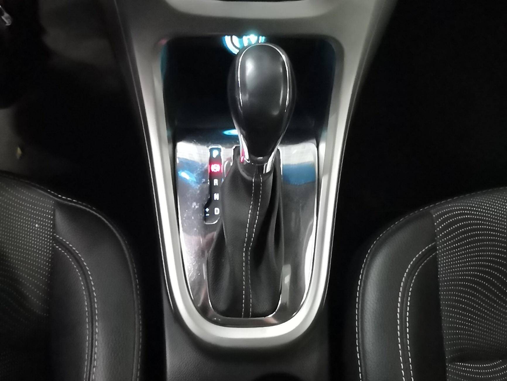 骂得越狠卖得越好，月销量过万的英朗其实也可以买到四缸机