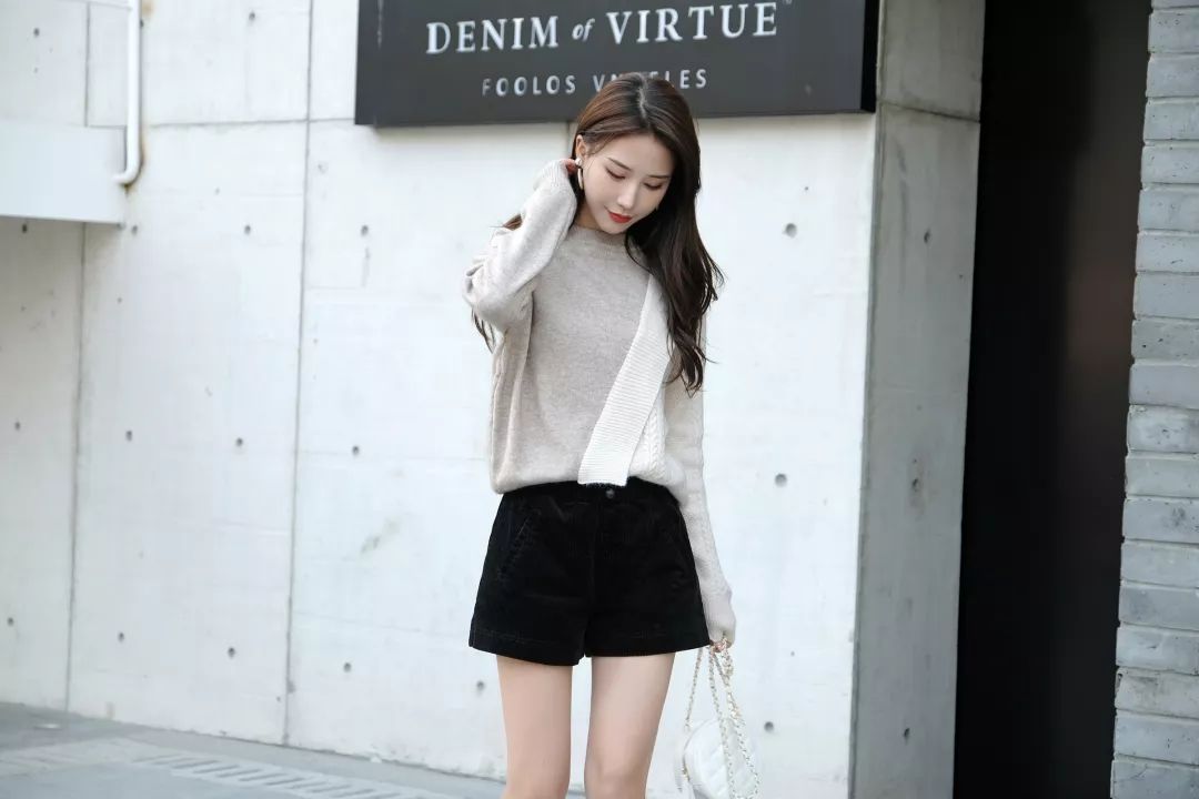 怎样穿得既有气质又显年轻,小个子气质高级穿搭