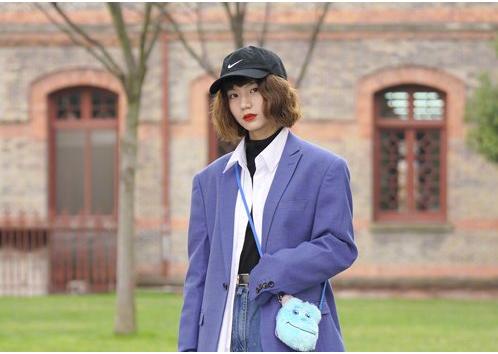 脖子短圆脸剪什么短发,大圆脸齐脖一刀切短发