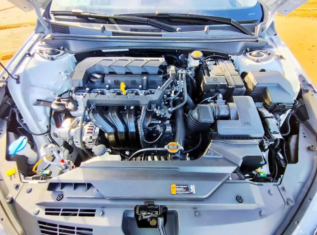 伊兰特第七代好还是索纳塔好,现代索纳塔十和伊兰特第七代对比