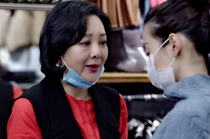 28岁成名的2段婚姻,她出道54年经历两段婚姻