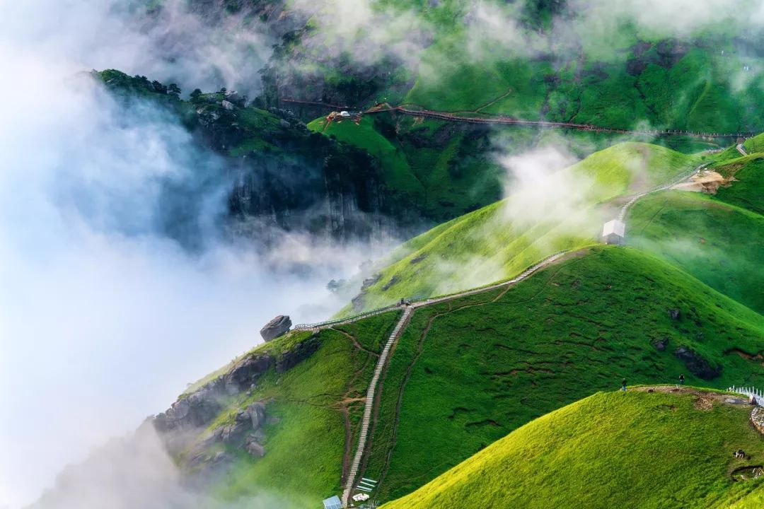 国内100条徒步路线,一生必去的10条徒步线