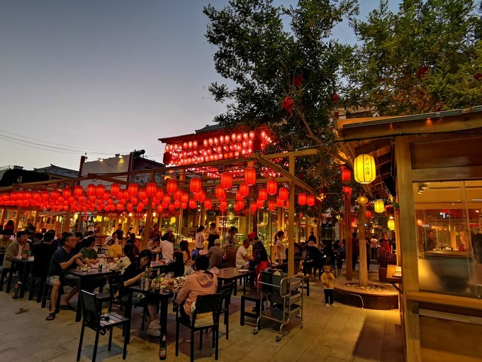 敦煌博物馆东方甄选看世界讲解,敦煌艺术馆游玩攻略