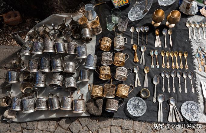 莫斯科也有一个“潘家园”二战*榴弹手**、*弹子**都卖