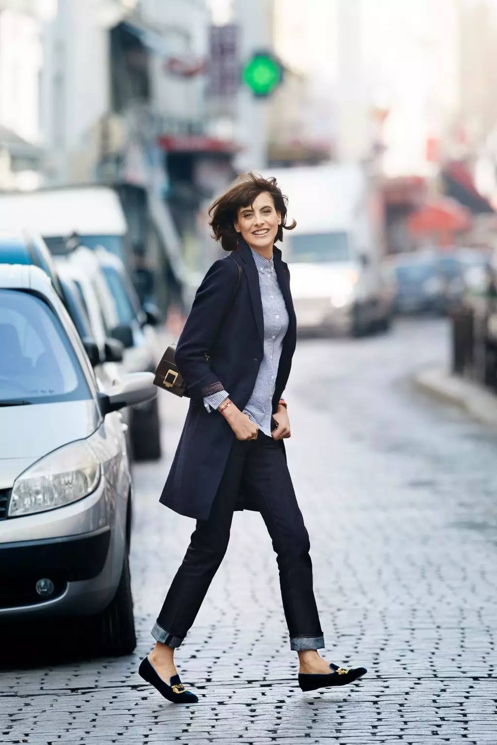 乐福鞋和豆豆鞋哪个更好看,一脚蹬乐福鞋和豆豆鞋的搭配区别