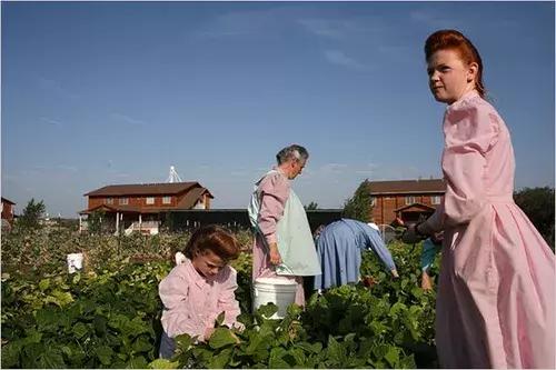 拥有79名妻子、60名子女，性侵亲生女儿......这个男人活在自己的“天堂”里，却是别人的地狱