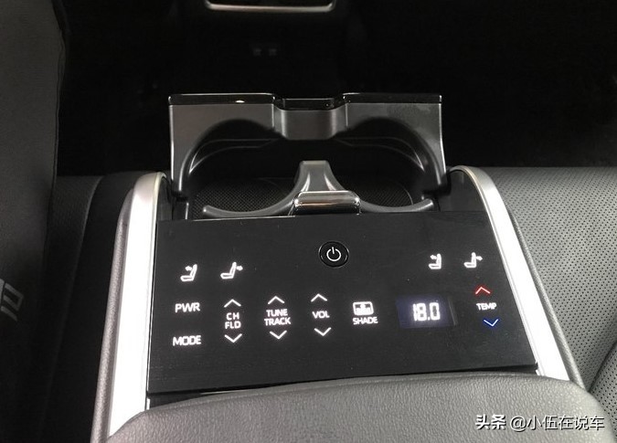 提车丰田凯美瑞2.0豪华版,丰田凯美瑞2.5l混动试驾车出售