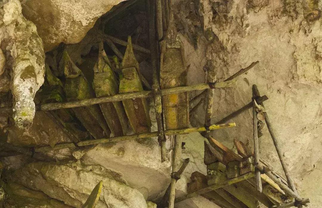 撞邪戴朱砂吊坠化解吗,撞邪密室解密