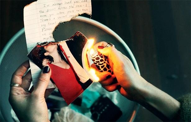 分手后能不能做朋友的例子,分手后选择做朋友能复合吗