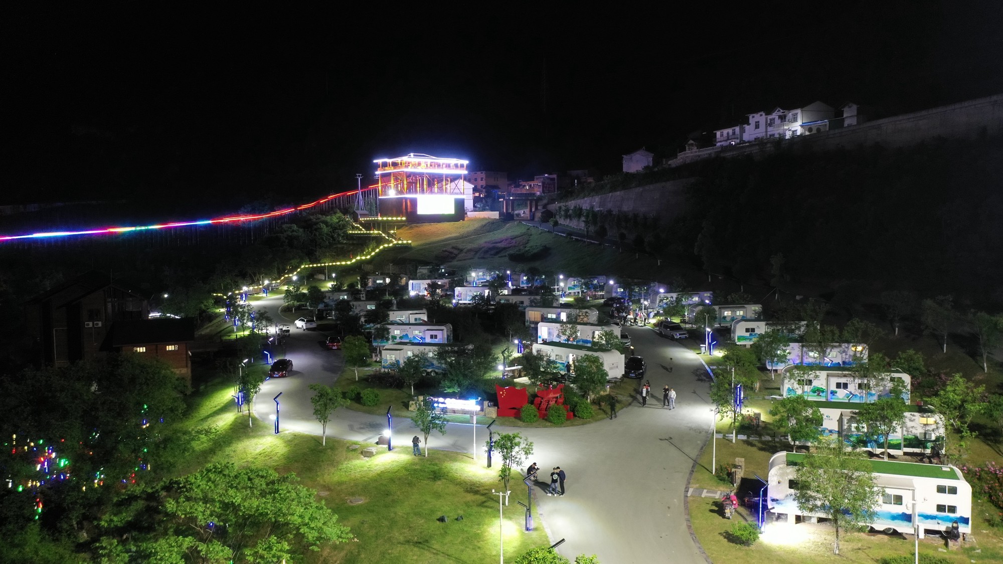 宜昌兴山朝天吼漂流空气质量,宜昌朝天吼漂流今天可以游吗