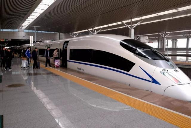 为什么火车速度那么慢,火车条件比高铁差很多吗