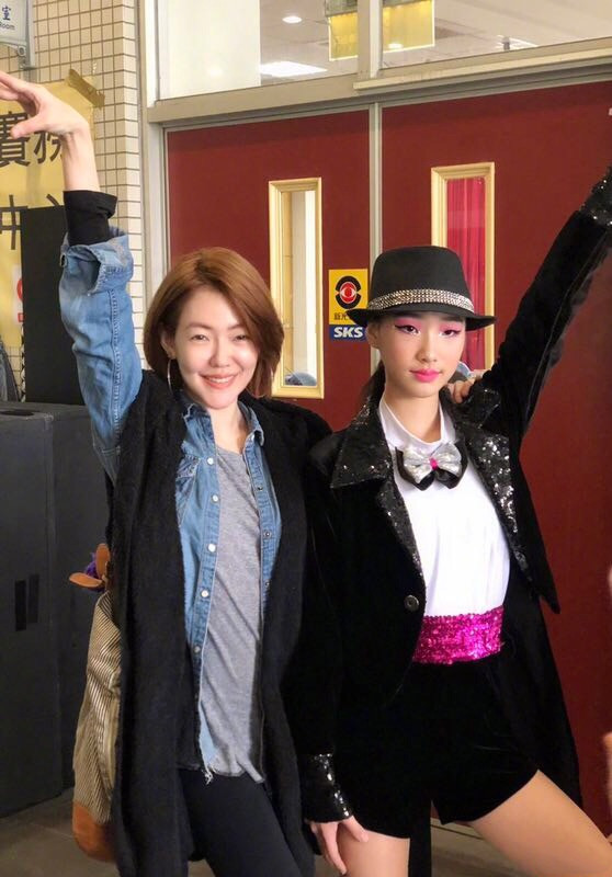 自曝“房中秘事”，醉了乱剪头发，40岁综艺女王还有哪些癖好？