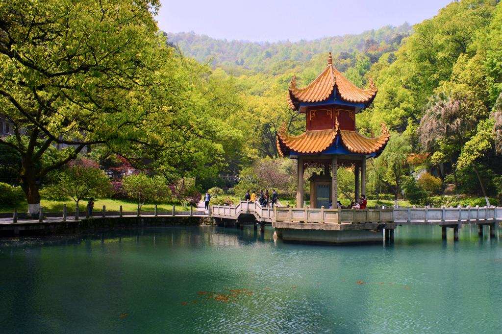 湖南师范大学，教育院校的领头羊，无围墙紧挨市区