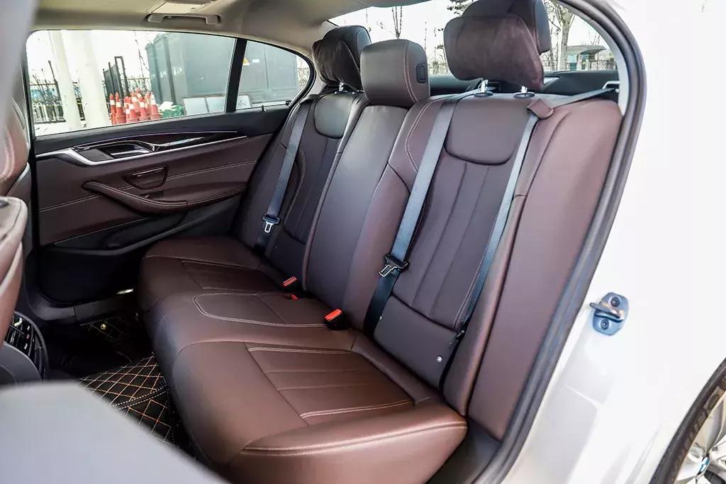 乘坐体验舒适的车,试驾全新宝马5系视频