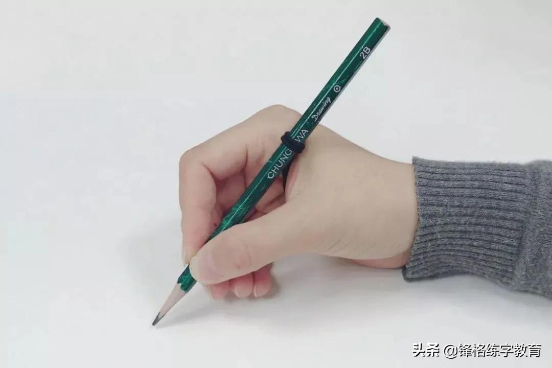 孩子握笔姿势不正确怎样可以矫正,如何有效纠正孩子的握笔姿势