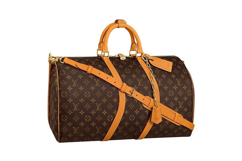 继AirPods耳机套再起热潮！LV迷你手机袋，再次展现奢华感