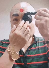 搞笑gif图妹子你这智商真是堪忧啊,搞笑gif妹子你这发型挺别致啊