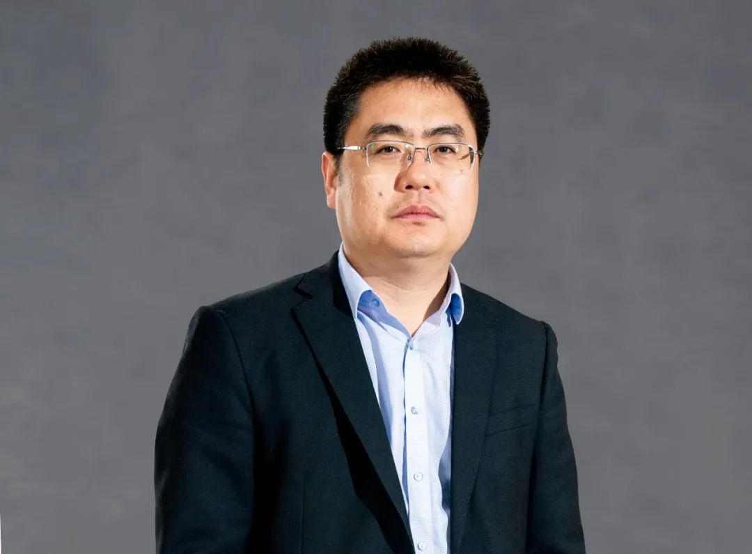 老爹东看西看，女儿扎根猪场，80后纷纷上位……这家千亿公司39年长青的“神”逻辑