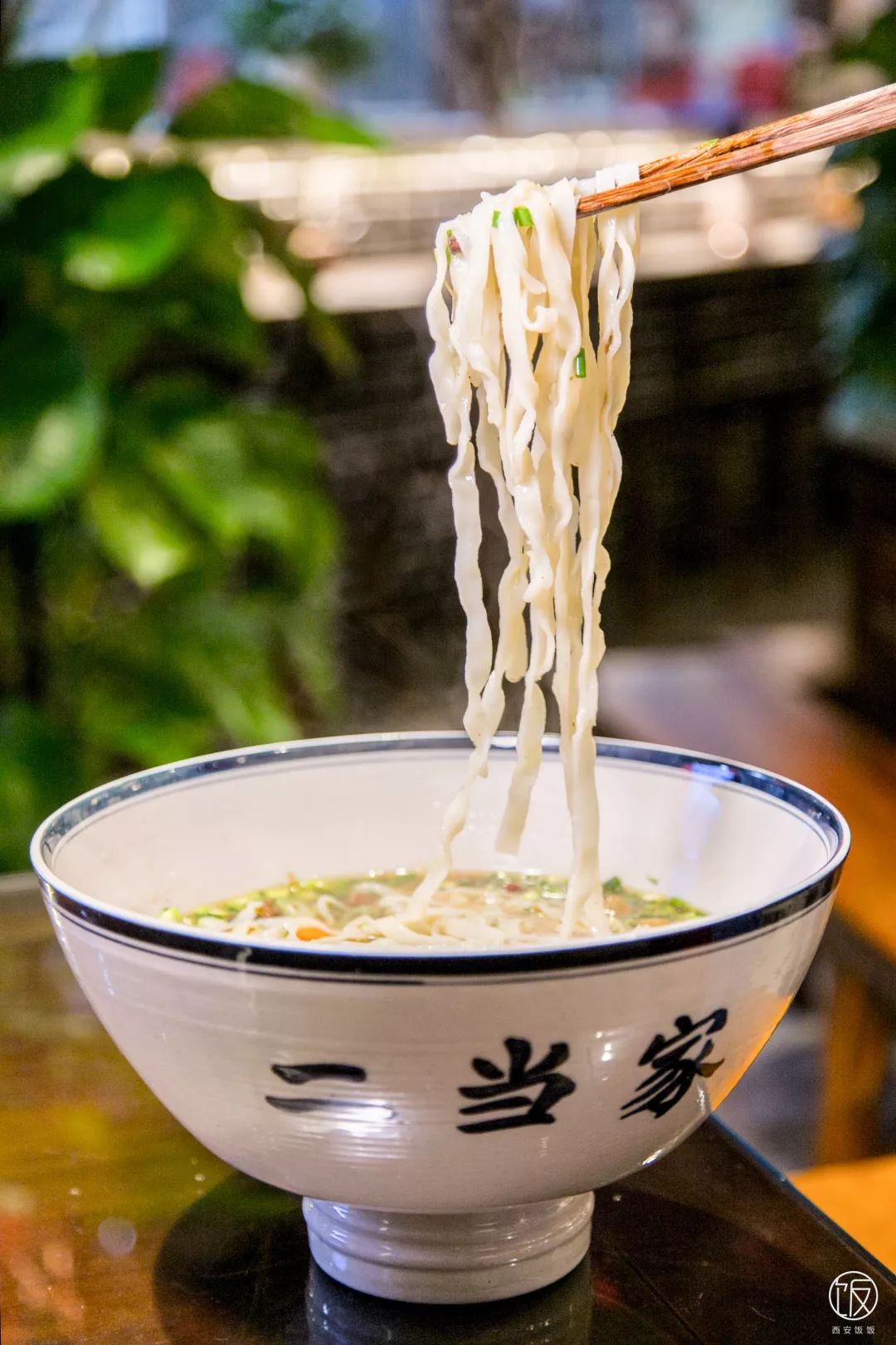 XXXL汉堡、重口吐司...随便吃,城北的宝藏Mall我来了