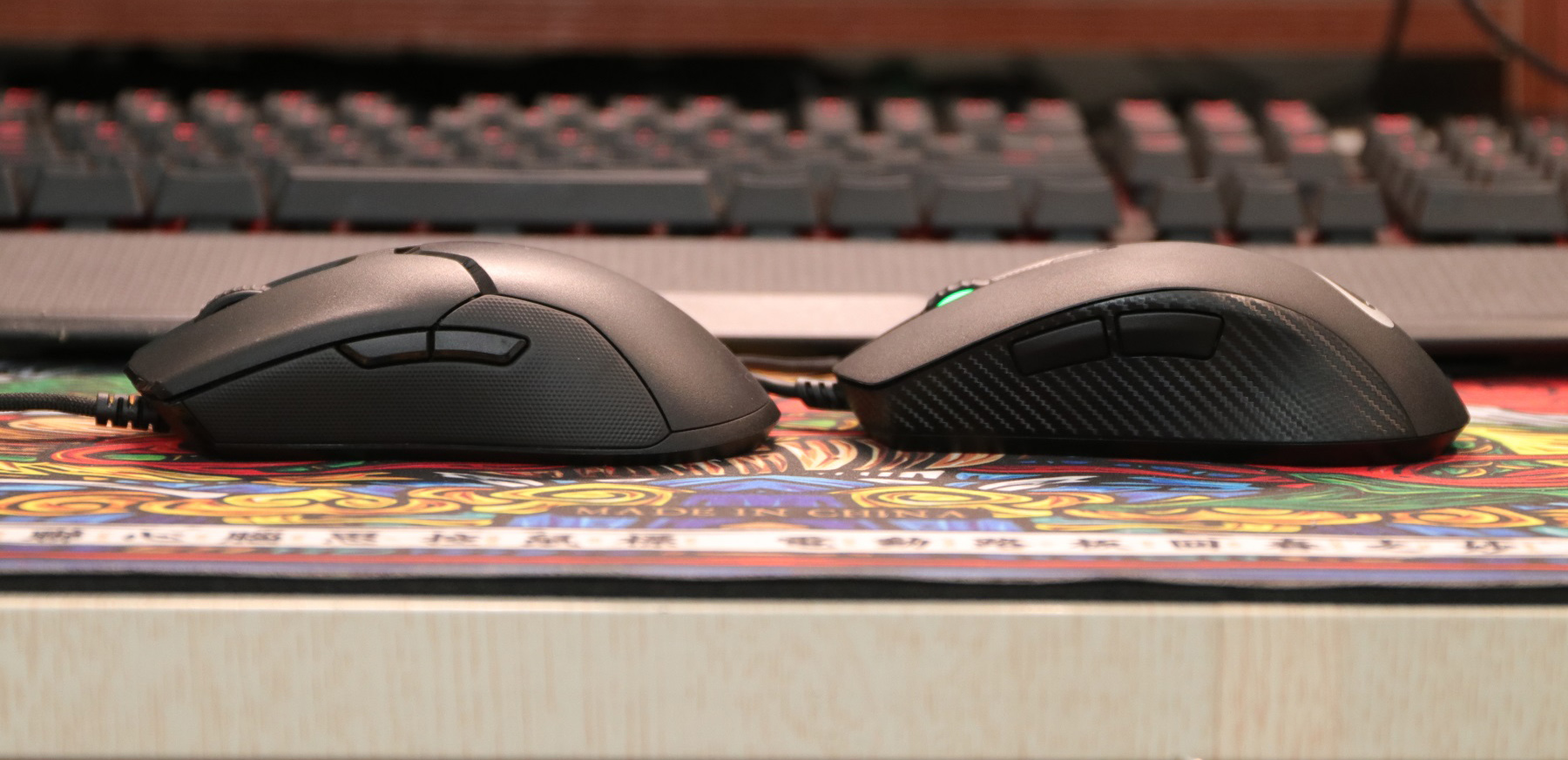 低价低延迟无线游戏鼠标推荐,不打孔轻量化鼠标推荐