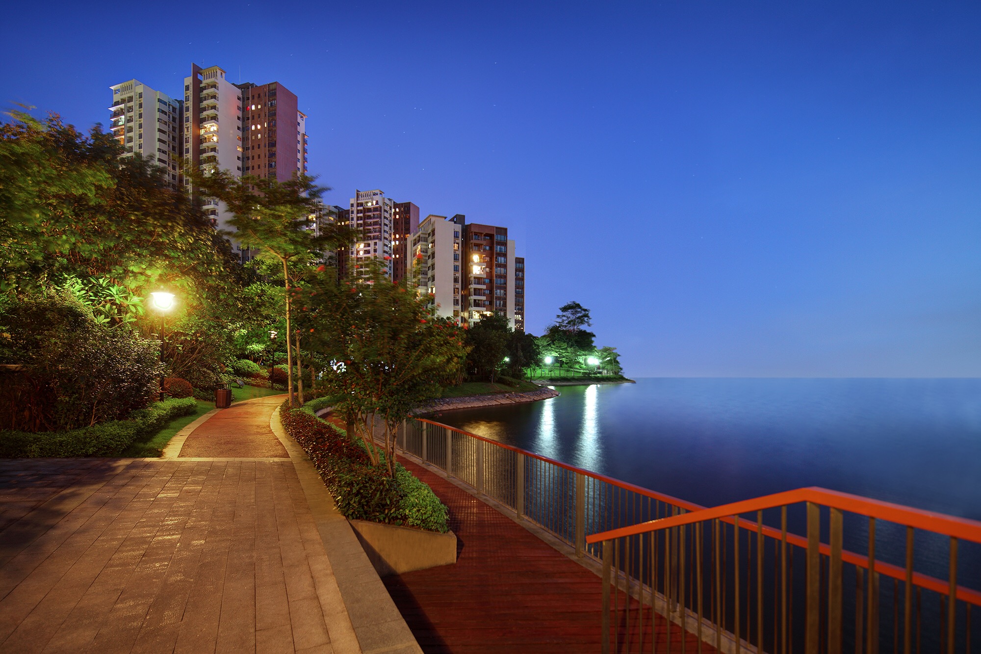 中惠松湖城金山湖,四季松湖和中惠松湖城哪个好